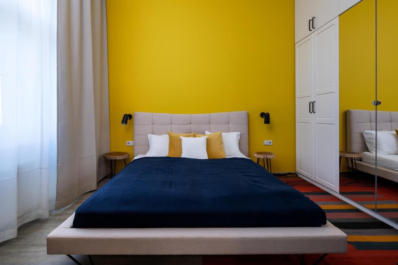 Designer Apartments In New Town By Prague Days - "Included Everything We Needed And More" Bagian luar foto